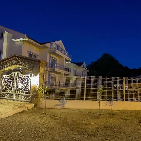 Basar ホテル ダルヤン