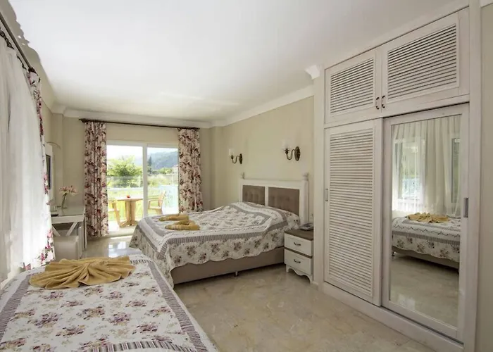 Hotell Basar 3*